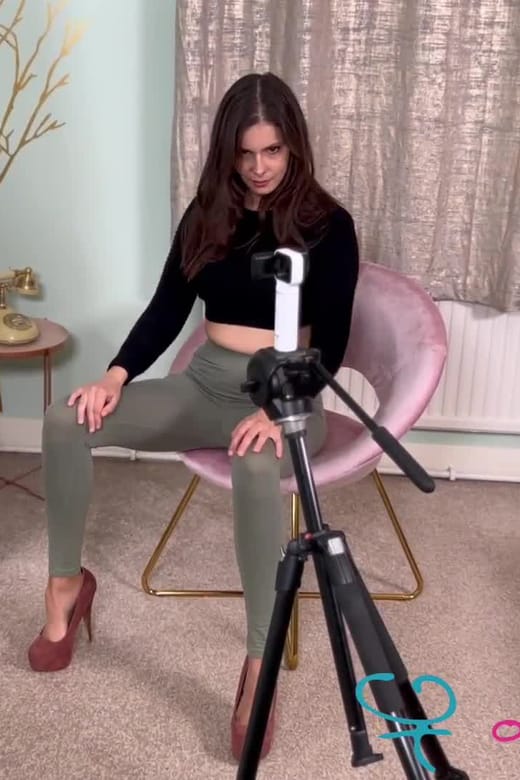 Amelie Belain